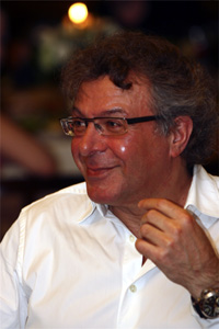 Ведущий, конферансье