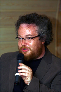 Ведущий, конферансье