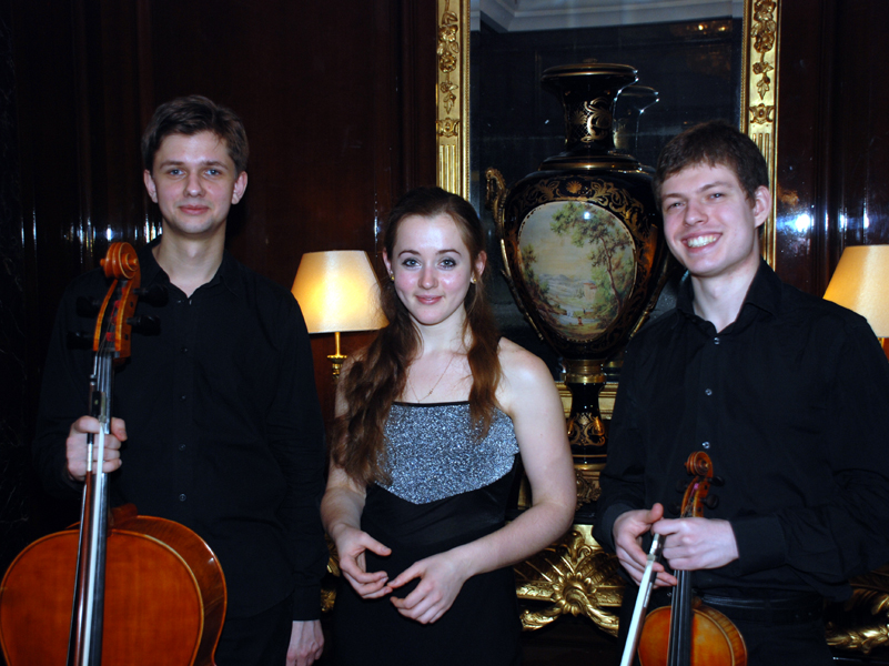 классическое трио