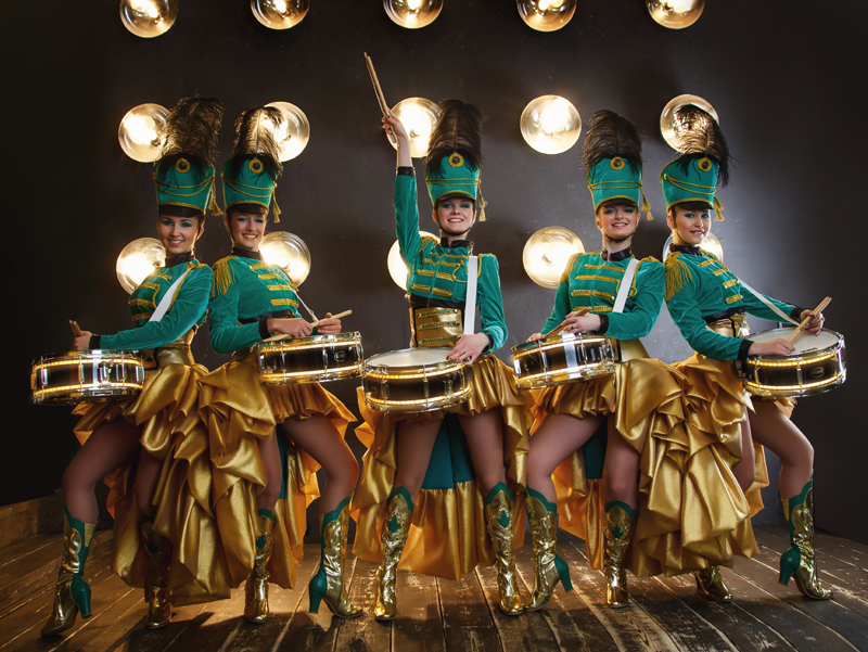 шоу барабанщиц