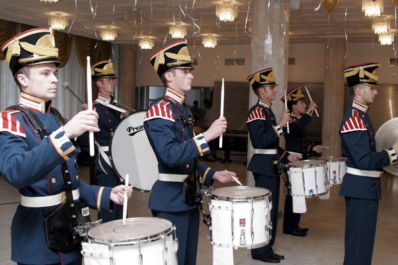 шоу барабанщиков